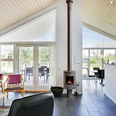 Сasa de vacaciones Three-bedroom Holiday In 10 *