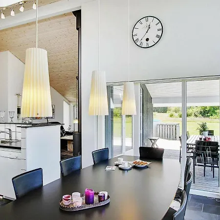 Сasa de vacaciones Three-bedroom Holiday In 10