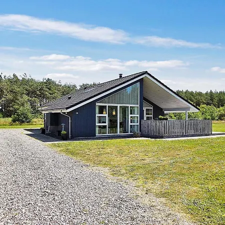 Сasa de vacaciones Three-bedroom Holiday In 10 *