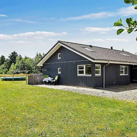 Three-bedroom Holiday In 10 Сasa de vacaciones